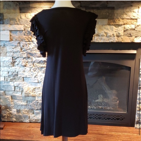 ❤️ 2/$25… 2 extra small dresses - Picture 9 of 10